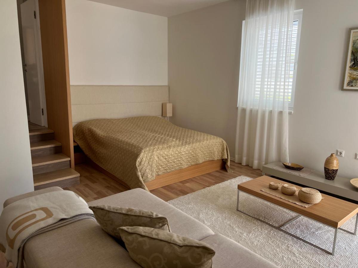 Pag Bay Paradise Apartments باغ المظهر الخارجي الصورة