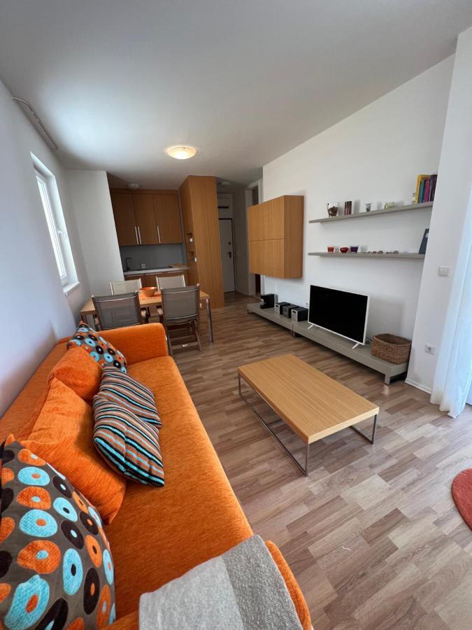 Pag Bay Paradise Apartments باغ المظهر الخارجي الصورة